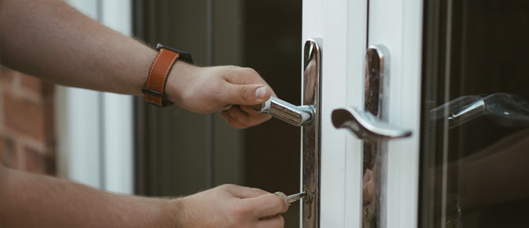 24 hour key locksmith Westmont